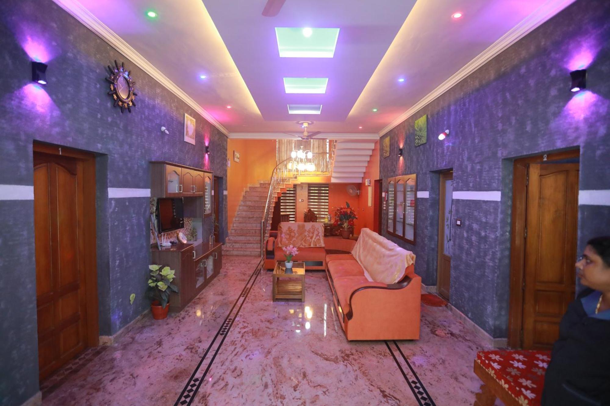 Gilead Holliday Hotel Tamarakulam Exterior foto