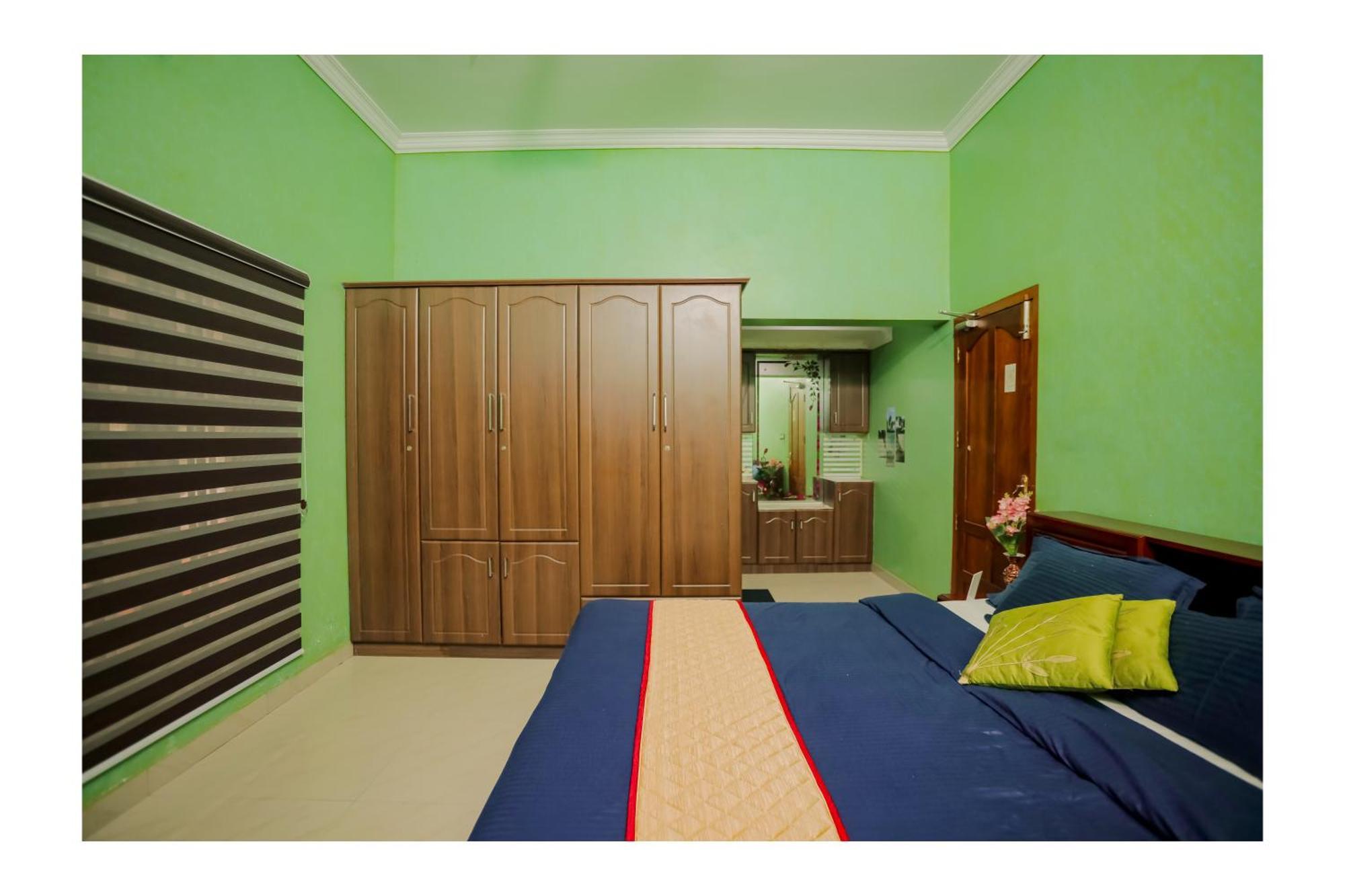 Gilead Holliday Hotel Tamarakulam Exterior foto