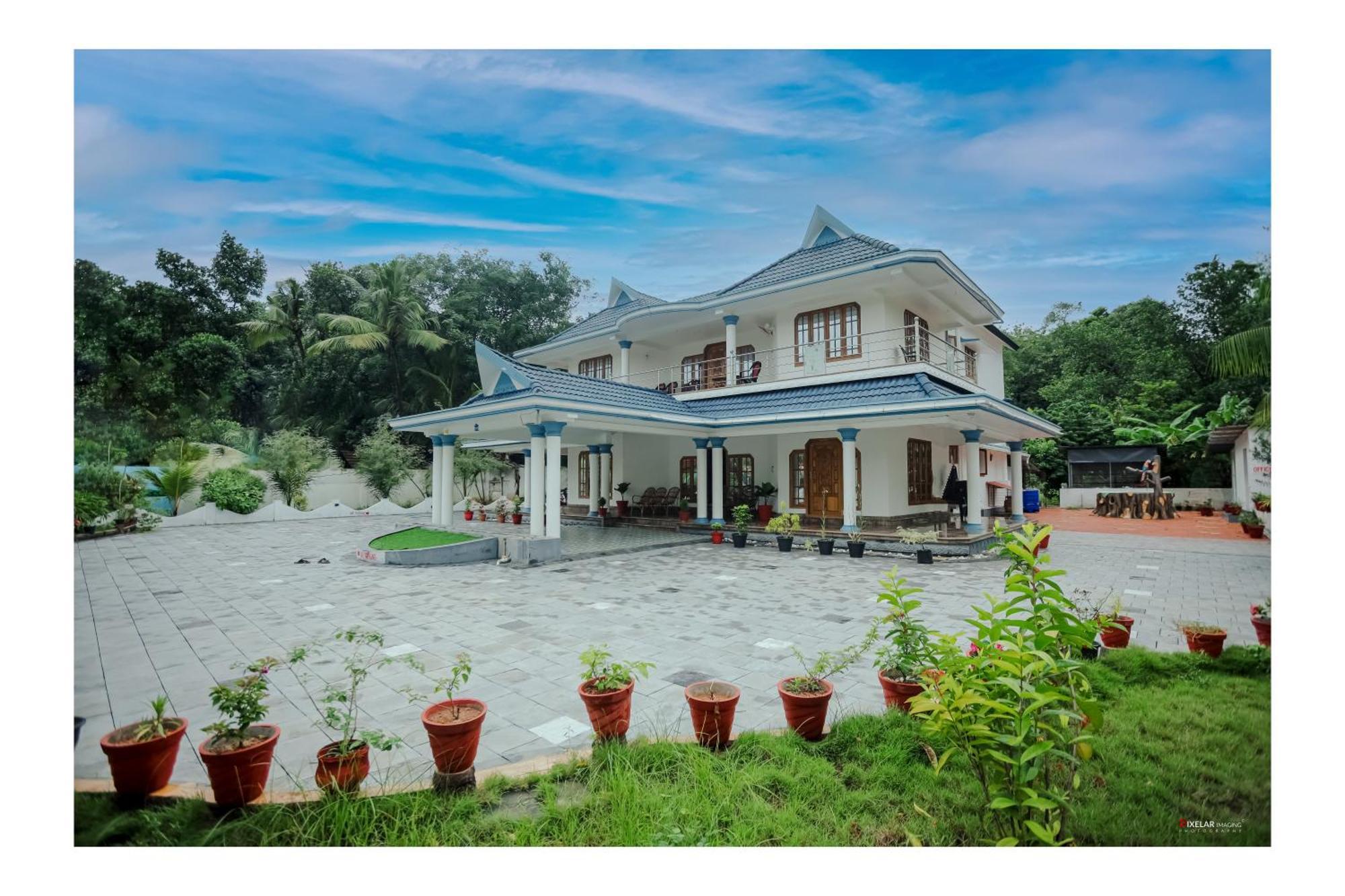 Gilead Holliday Hotel Tamarakulam Exterior foto