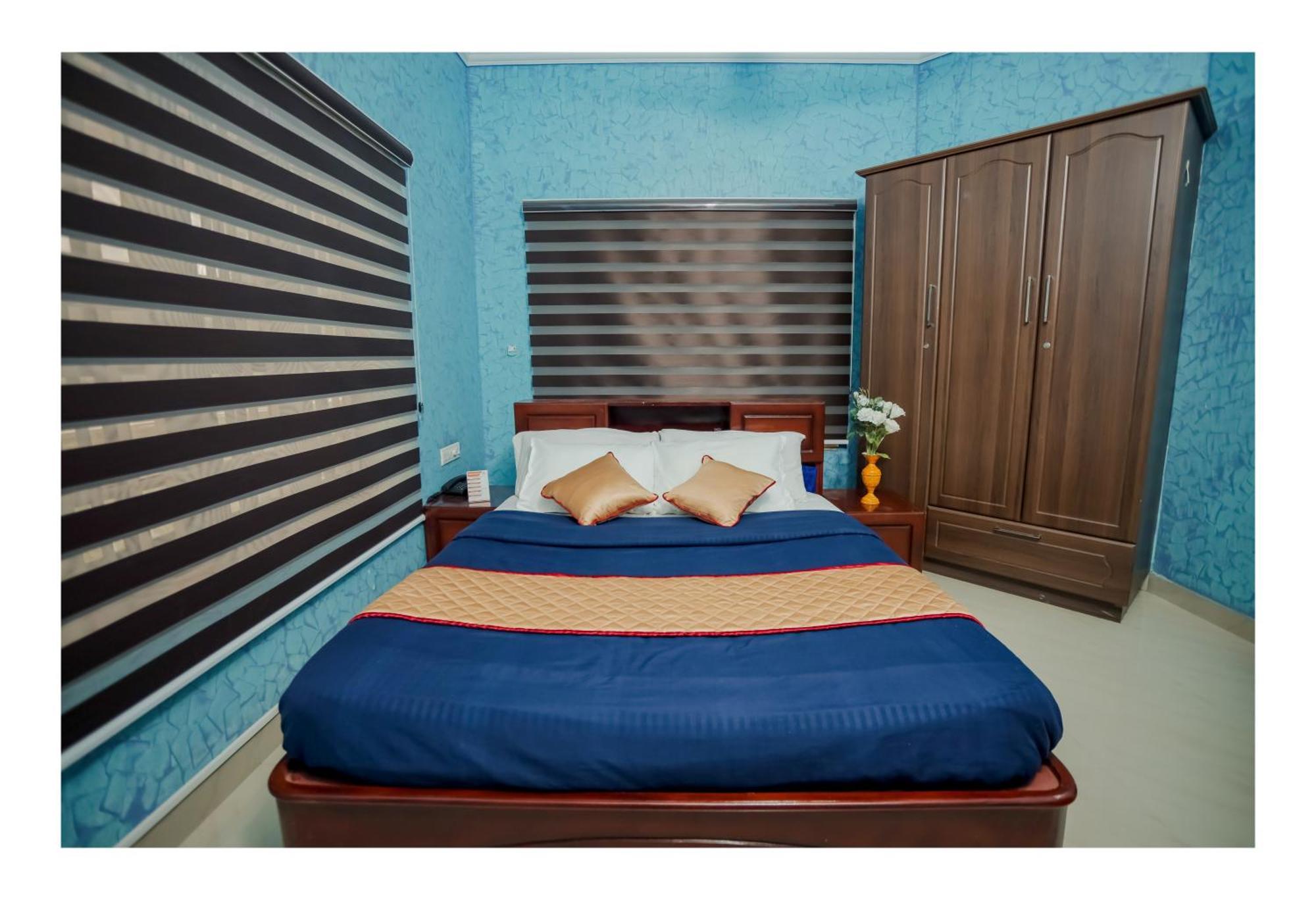 Gilead Holliday Hotel Tamarakulam Exterior foto