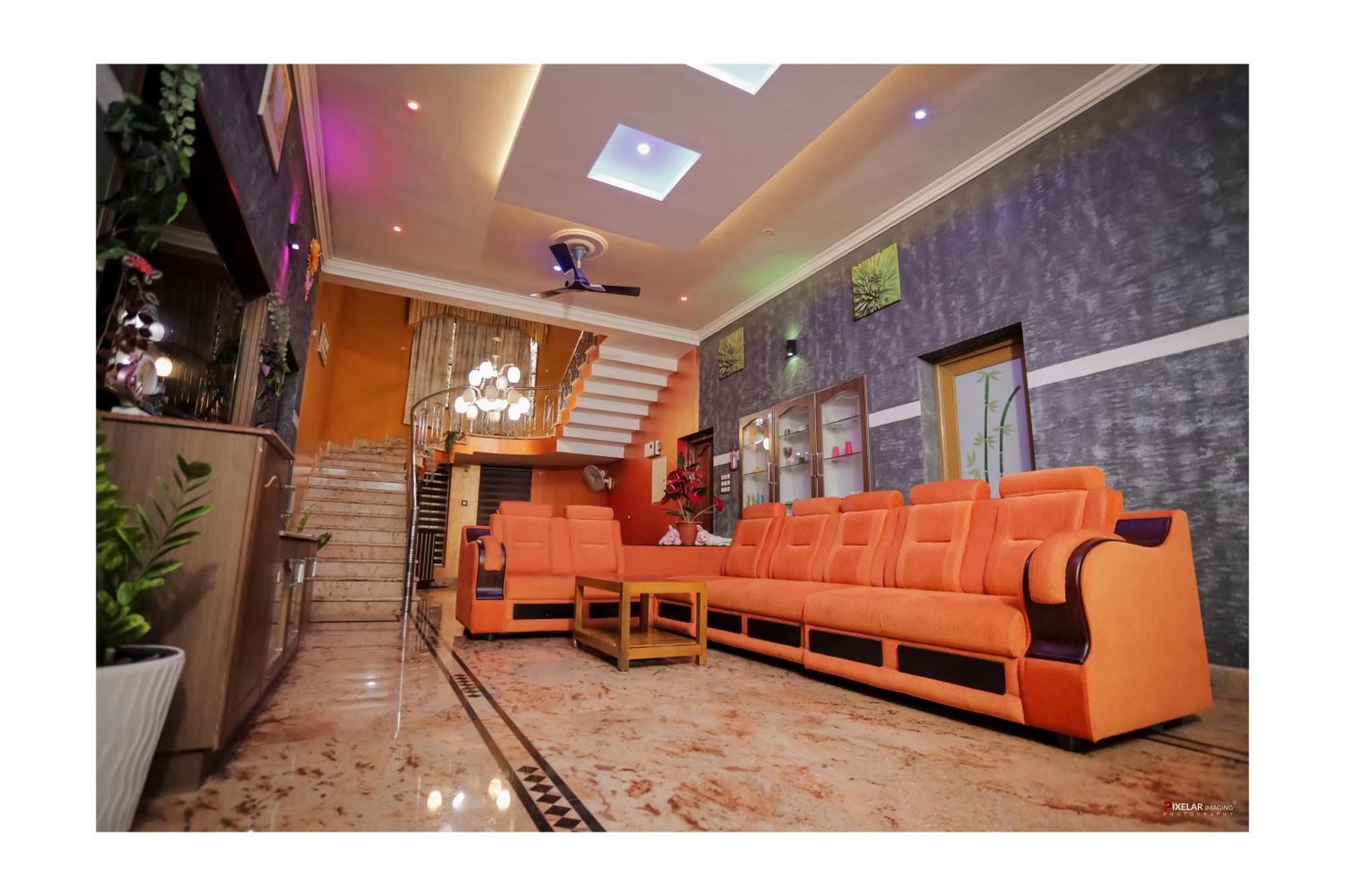 Gilead Holliday Hotel Tamarakulam Exterior foto