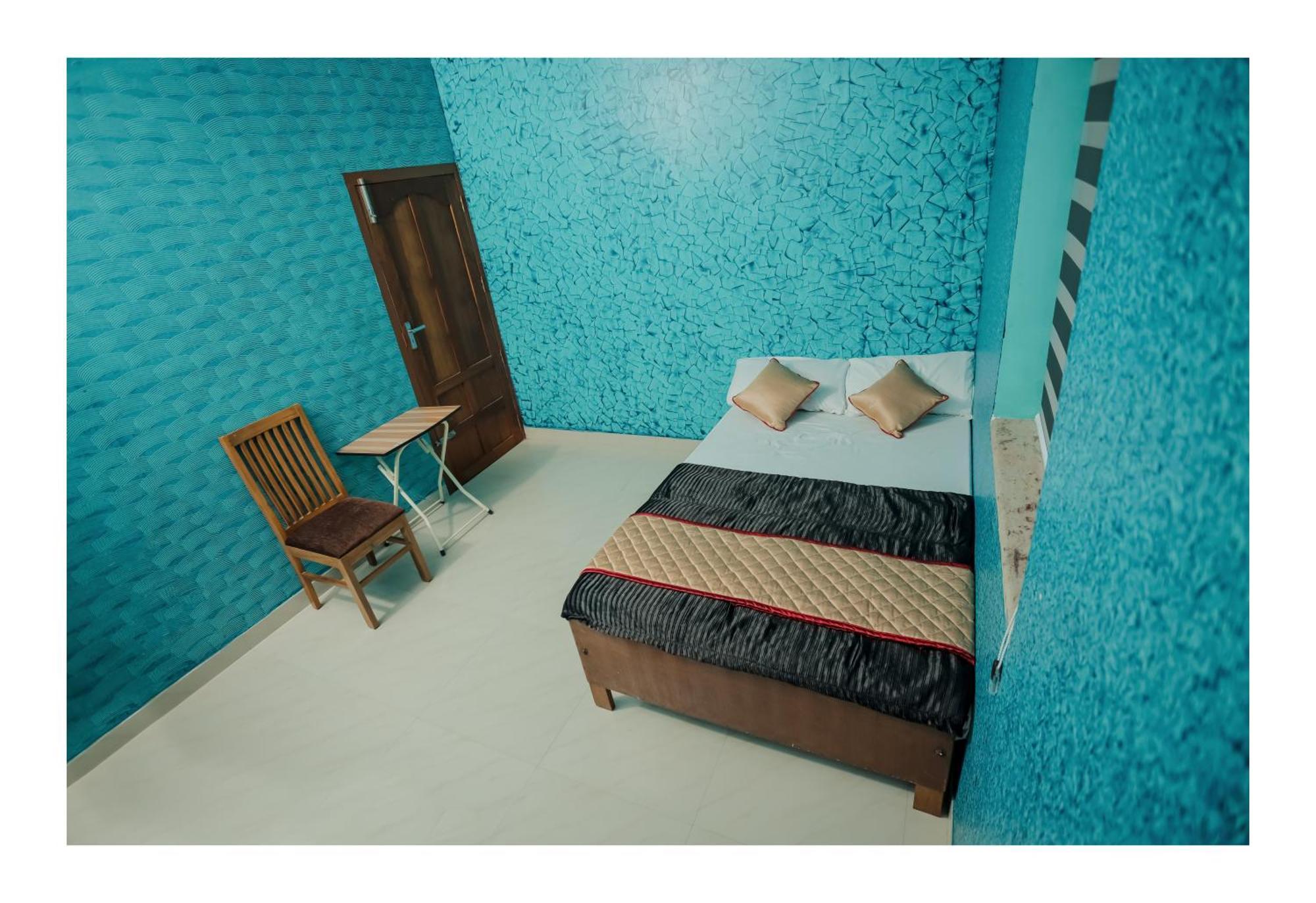 Gilead Holliday Hotel Tamarakulam Exterior foto