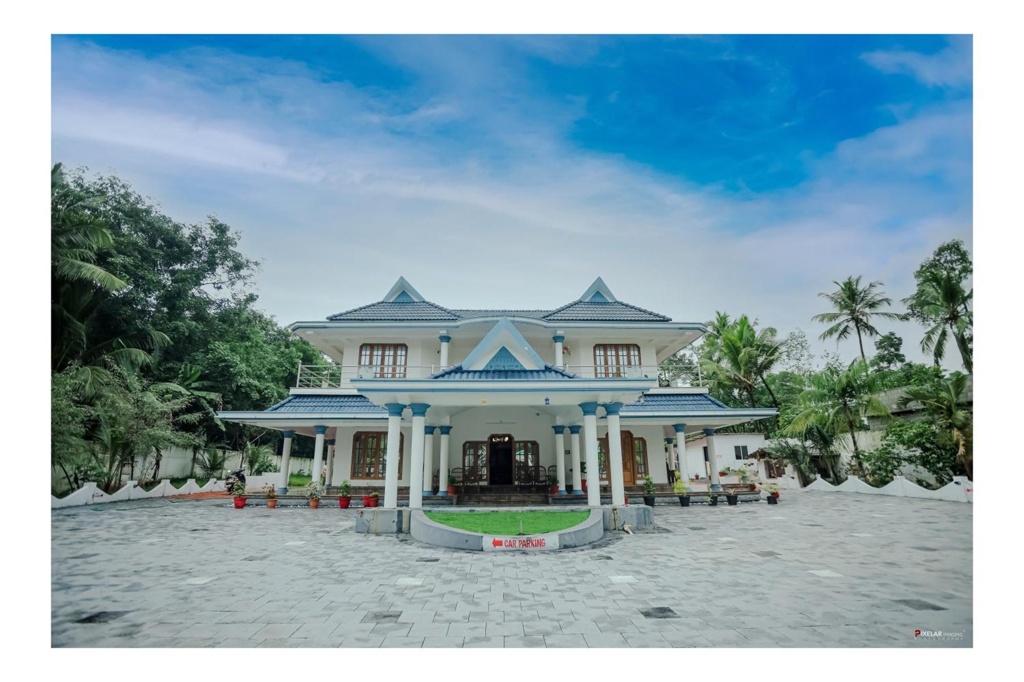 Gilead Holliday Hotel Tamarakulam Exterior foto